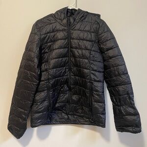 Aritzia TNA Botanie puffer jacket Super Light packable